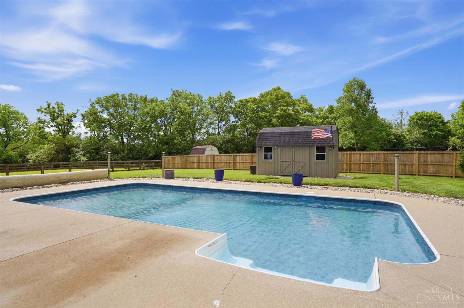 6023 Glennsbury Court