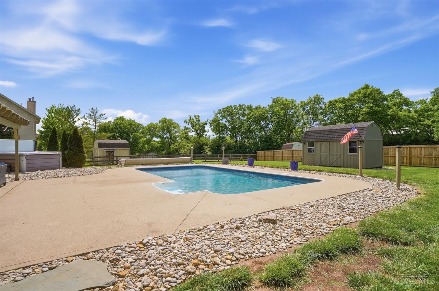 6023 Glennsbury Court