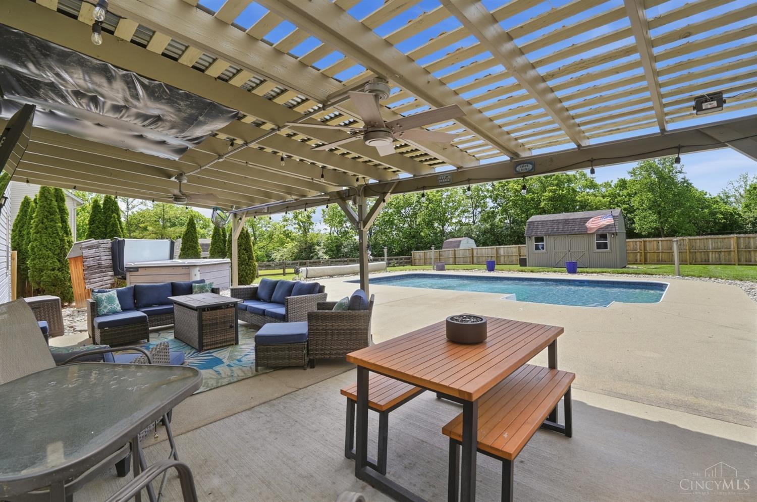6023 Glennsbury Court