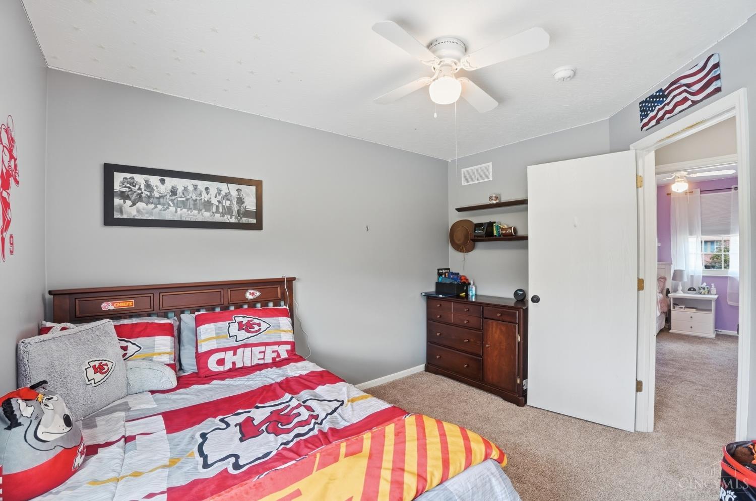 6023 Glennsbury Court