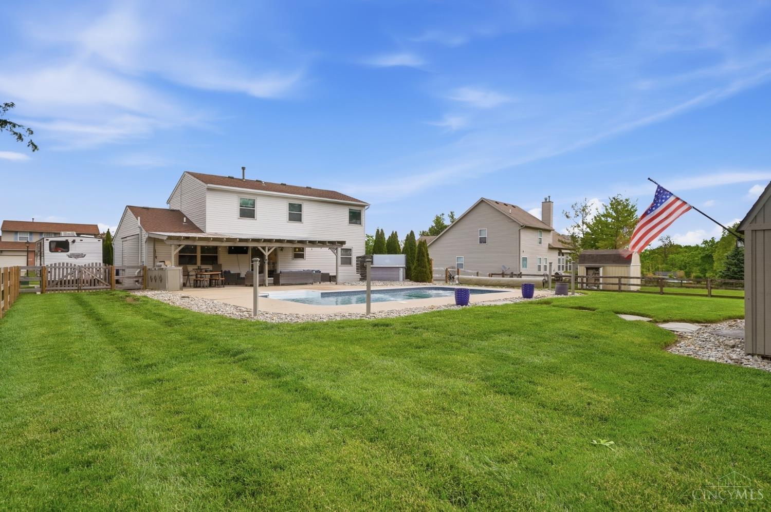 6023 Glennsbury Court