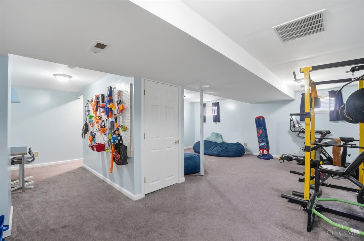 6023 Glennsbury Court