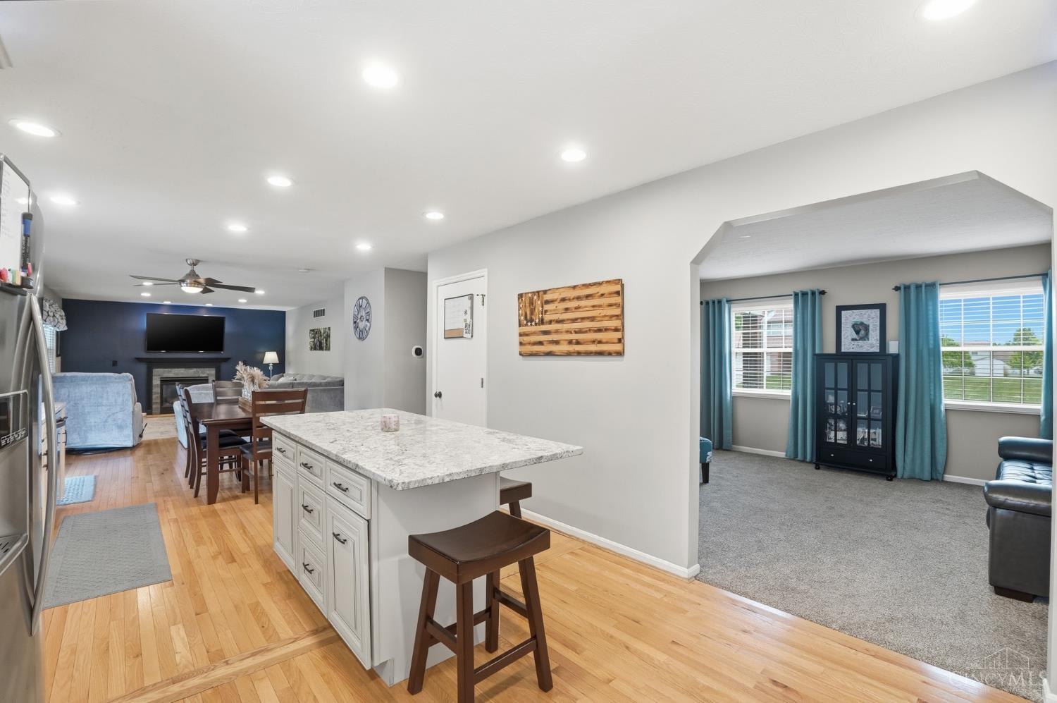 6023 Glennsbury Court