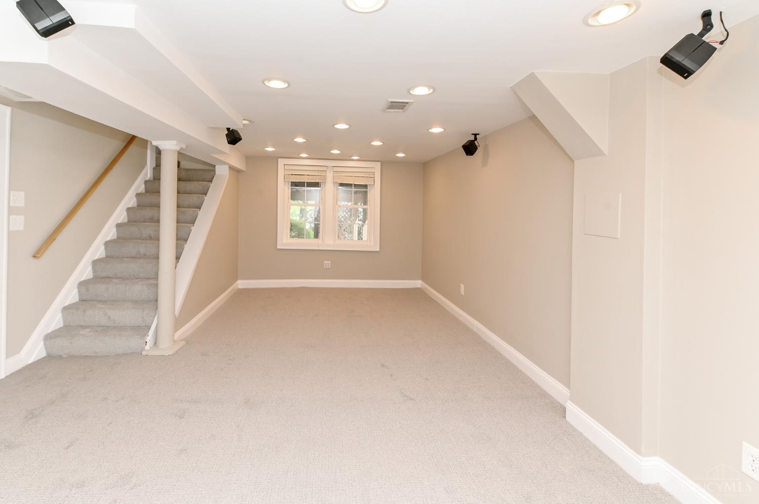 1128 Paxton Avenue