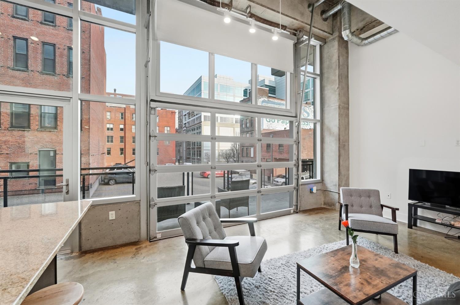 353 W 4th Street