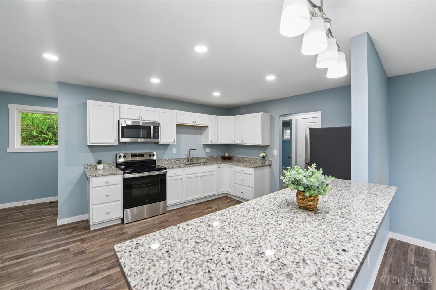 8707 Moonlight Lane