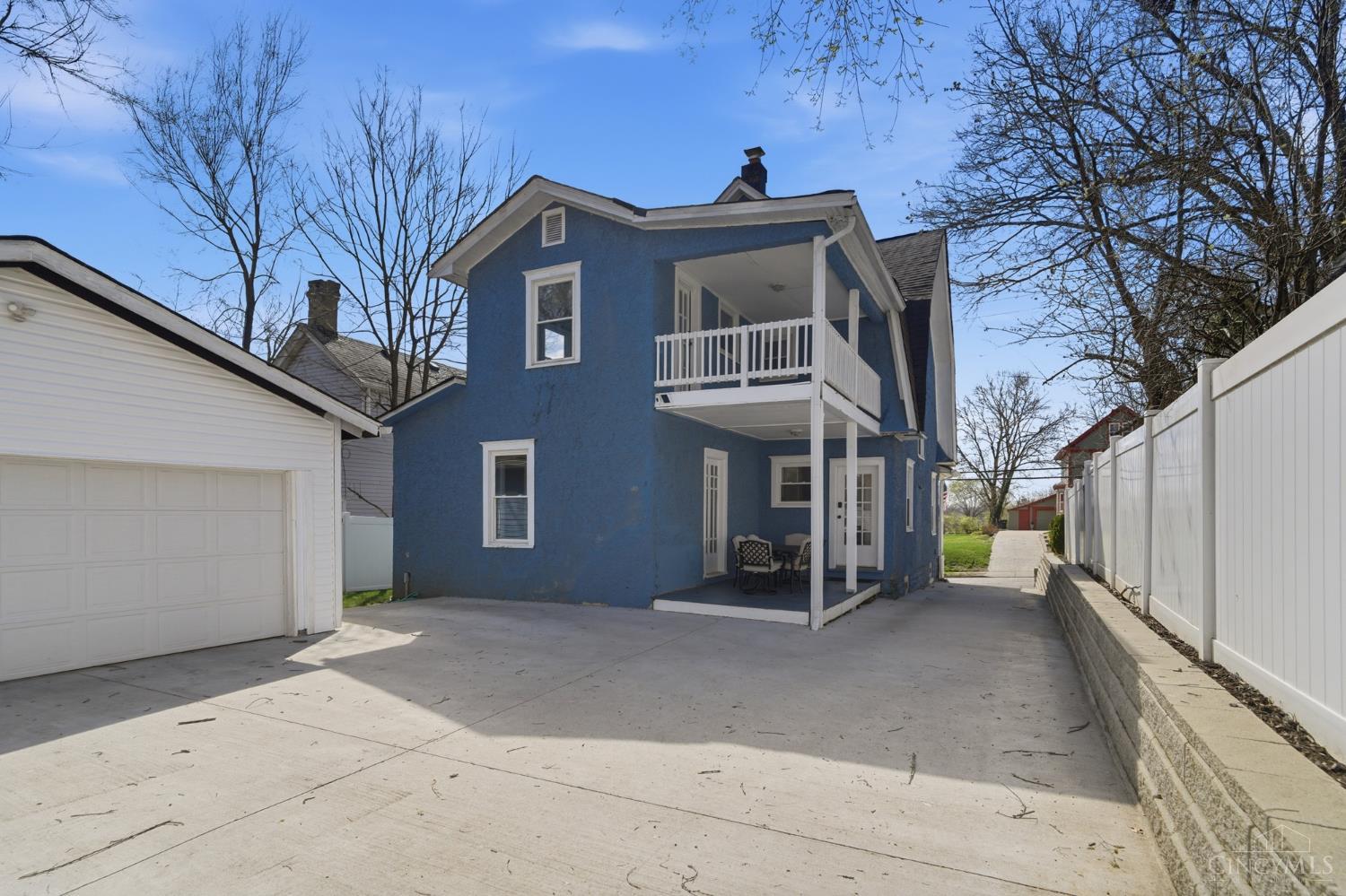 6116 Roe Street
