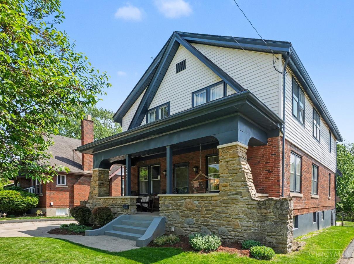 3231 E Darwin Avenue