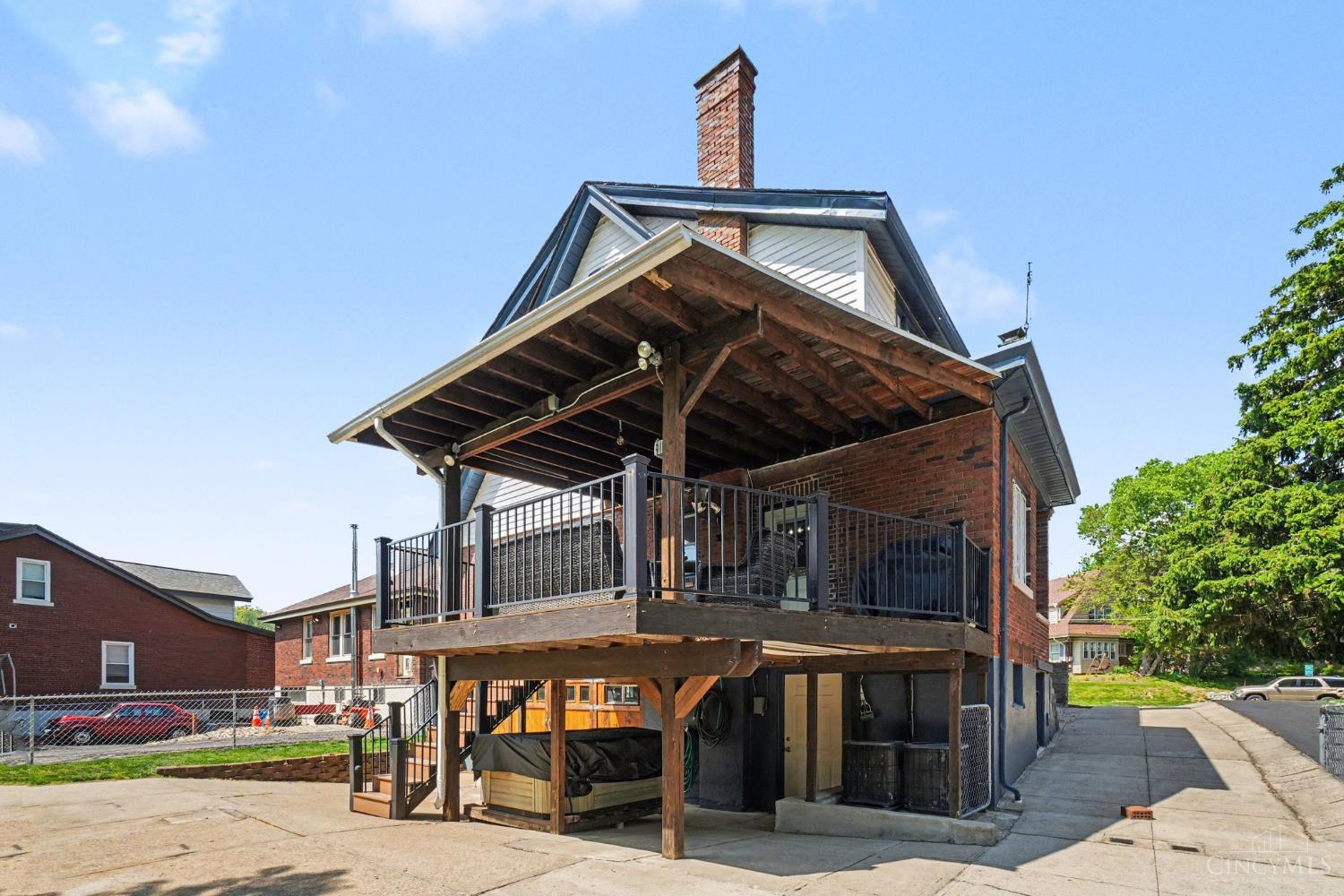 3231 E Darwin Avenue