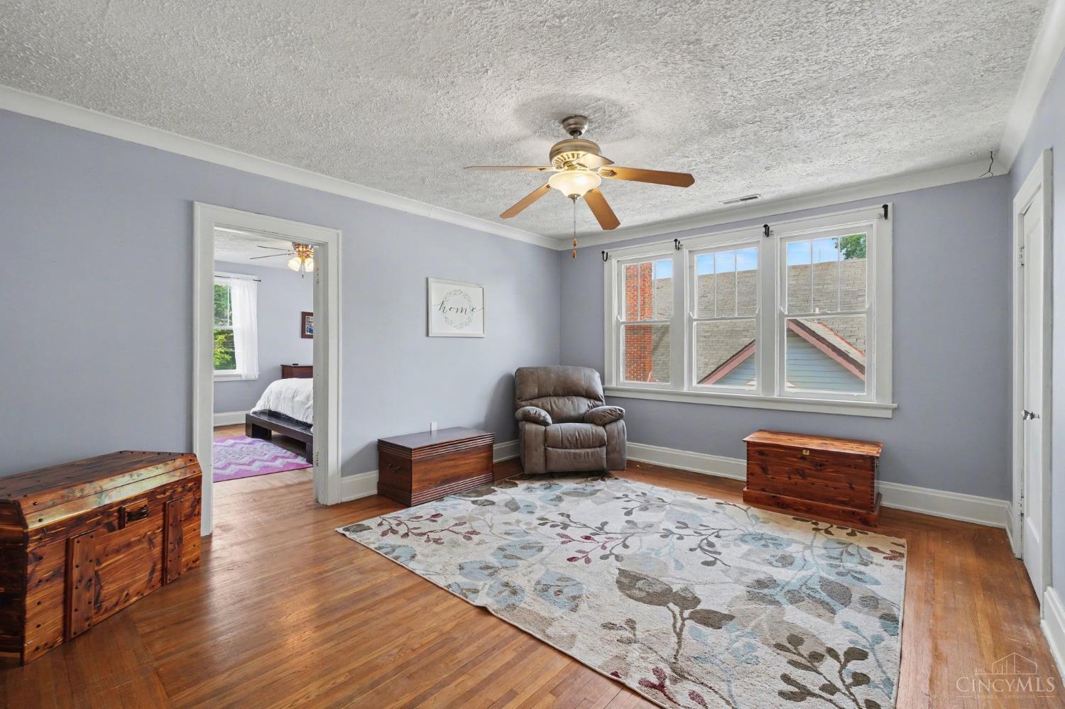 3231 E Darwin Avenue