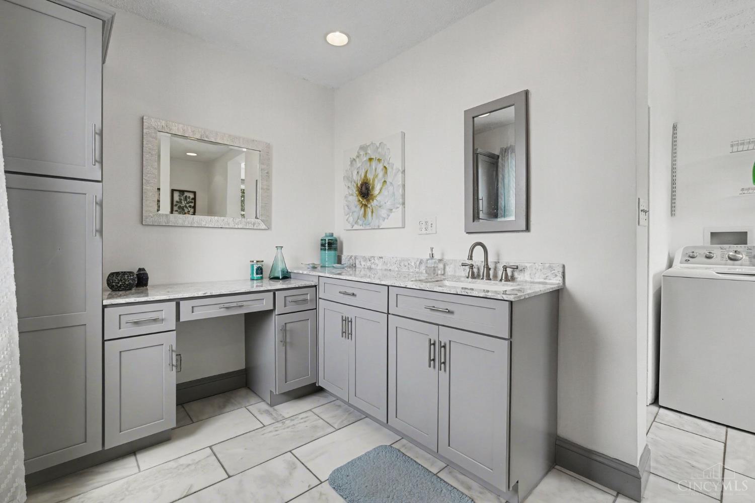 3231 E Darwin Avenue