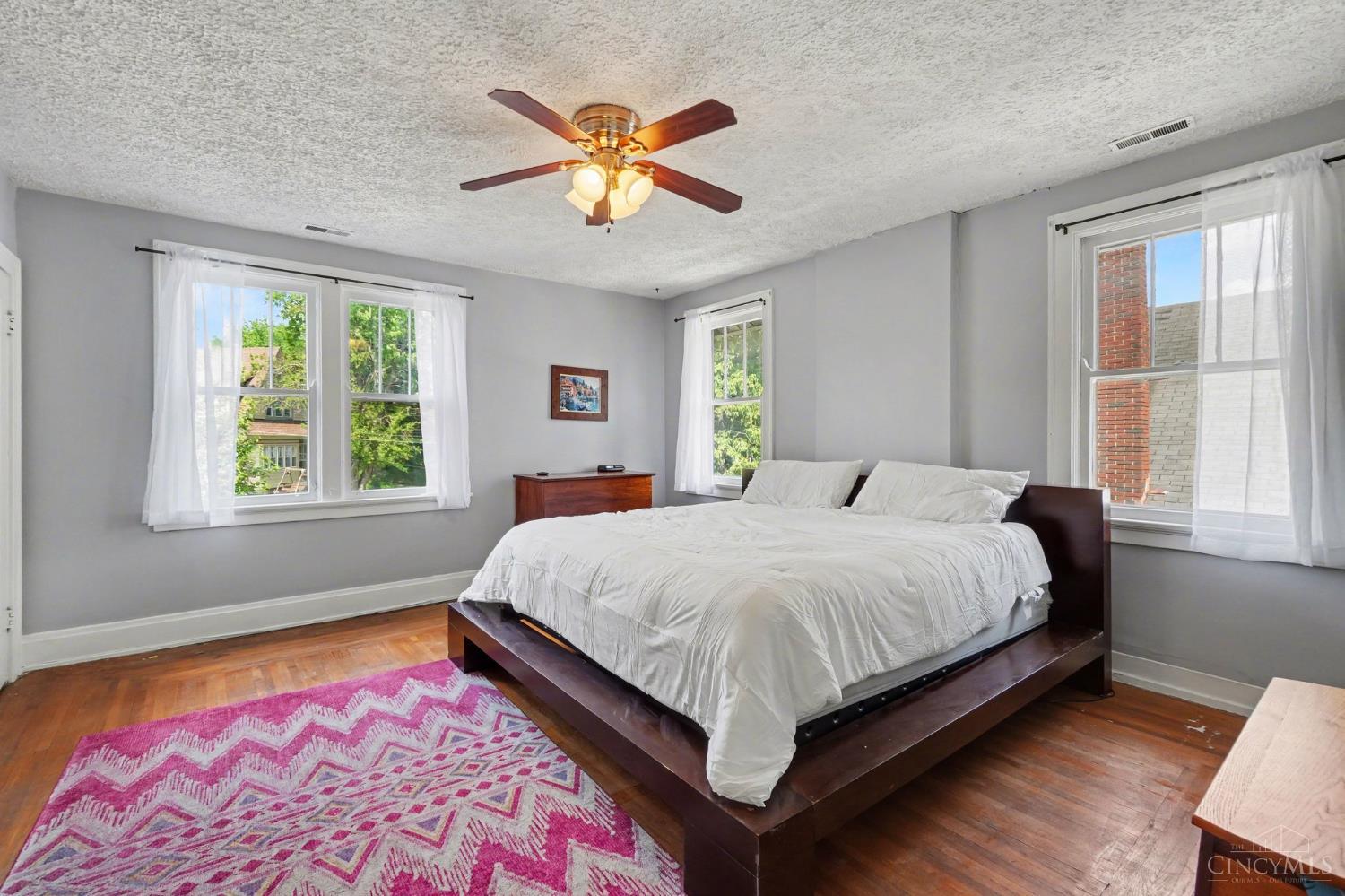 3231 E Darwin Avenue