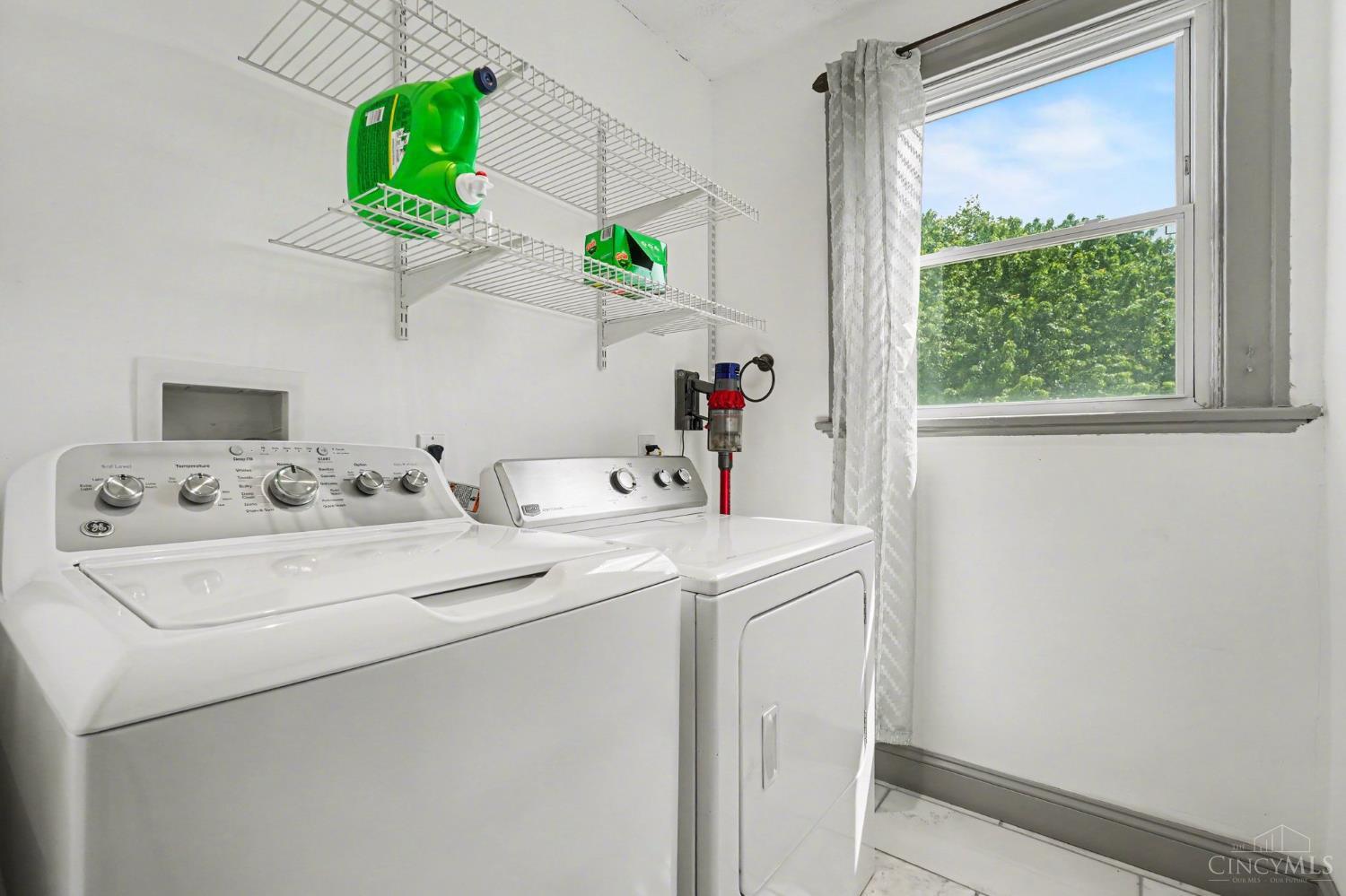 3231 E Darwin Avenue