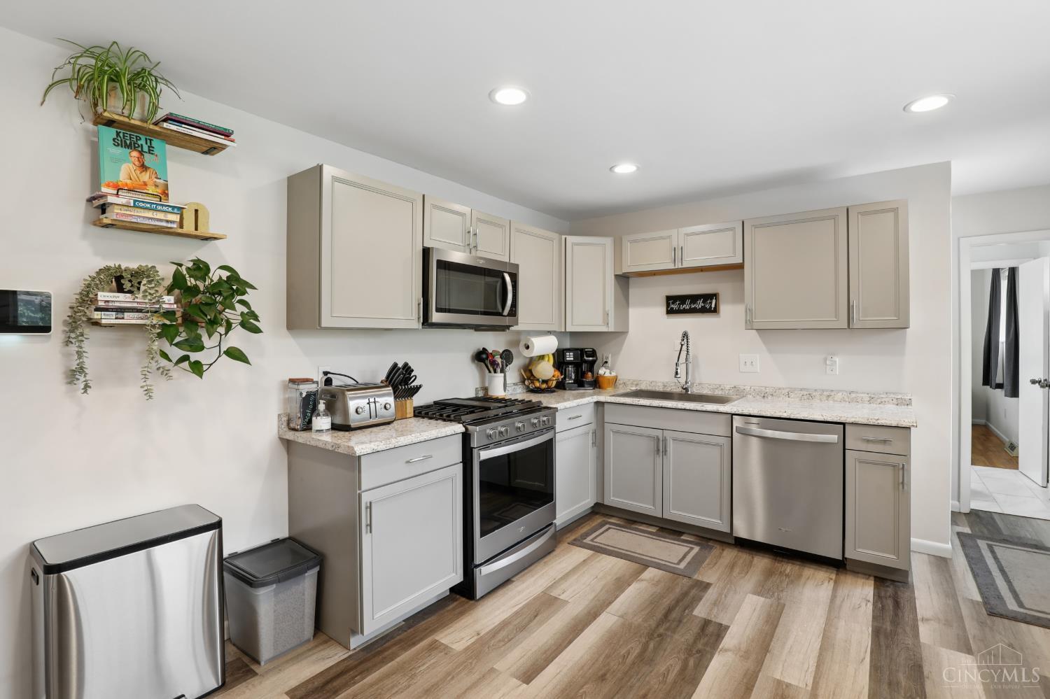 3385 Treasure Court