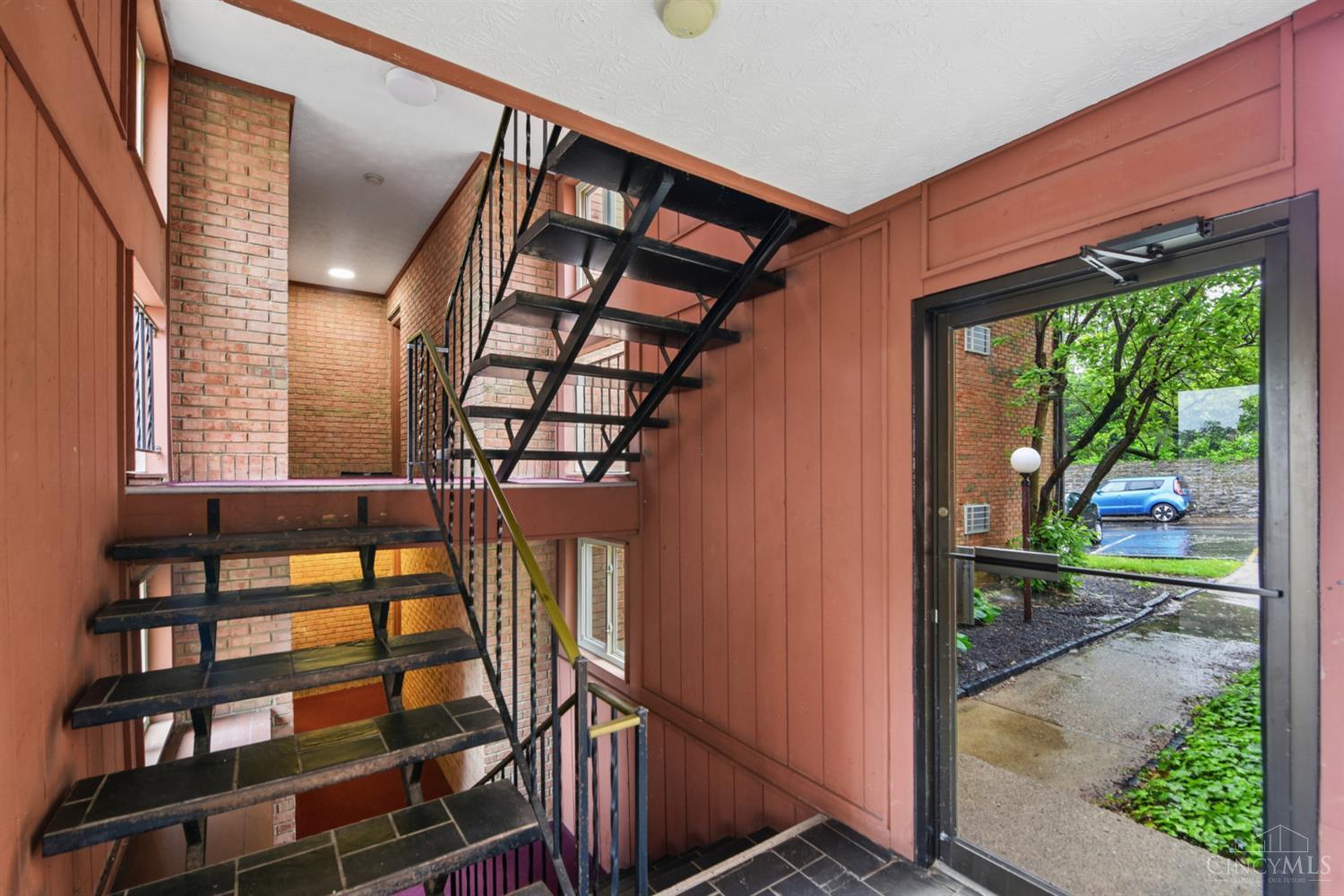 4808 Chalet Drive 1106