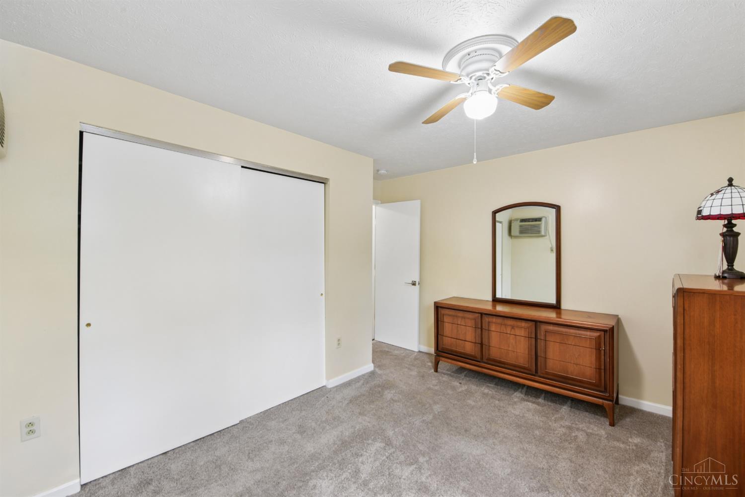 4808 Chalet Drive 1106