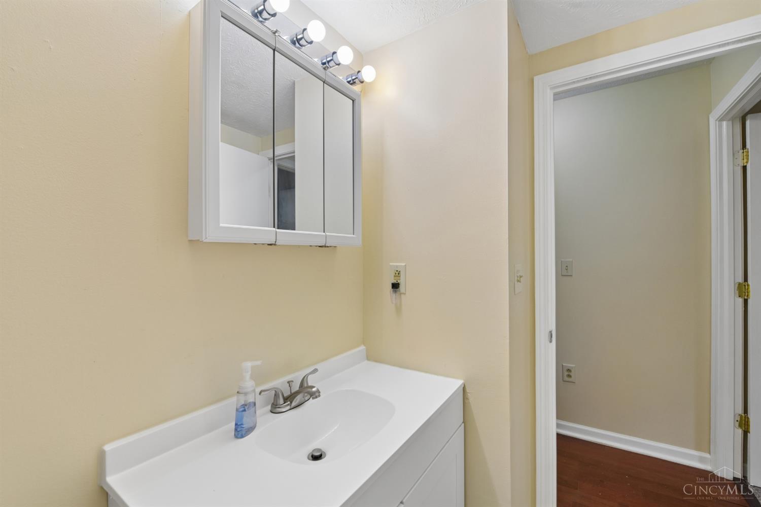 4808 Chalet Drive 1106