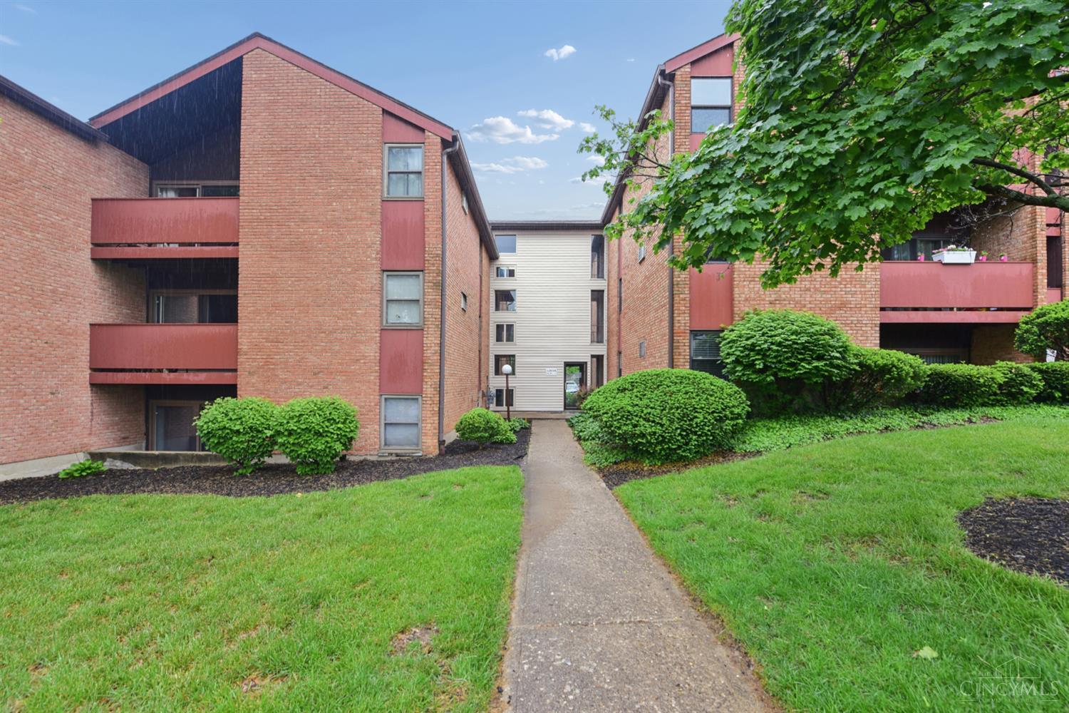 4808 Chalet Drive 1106