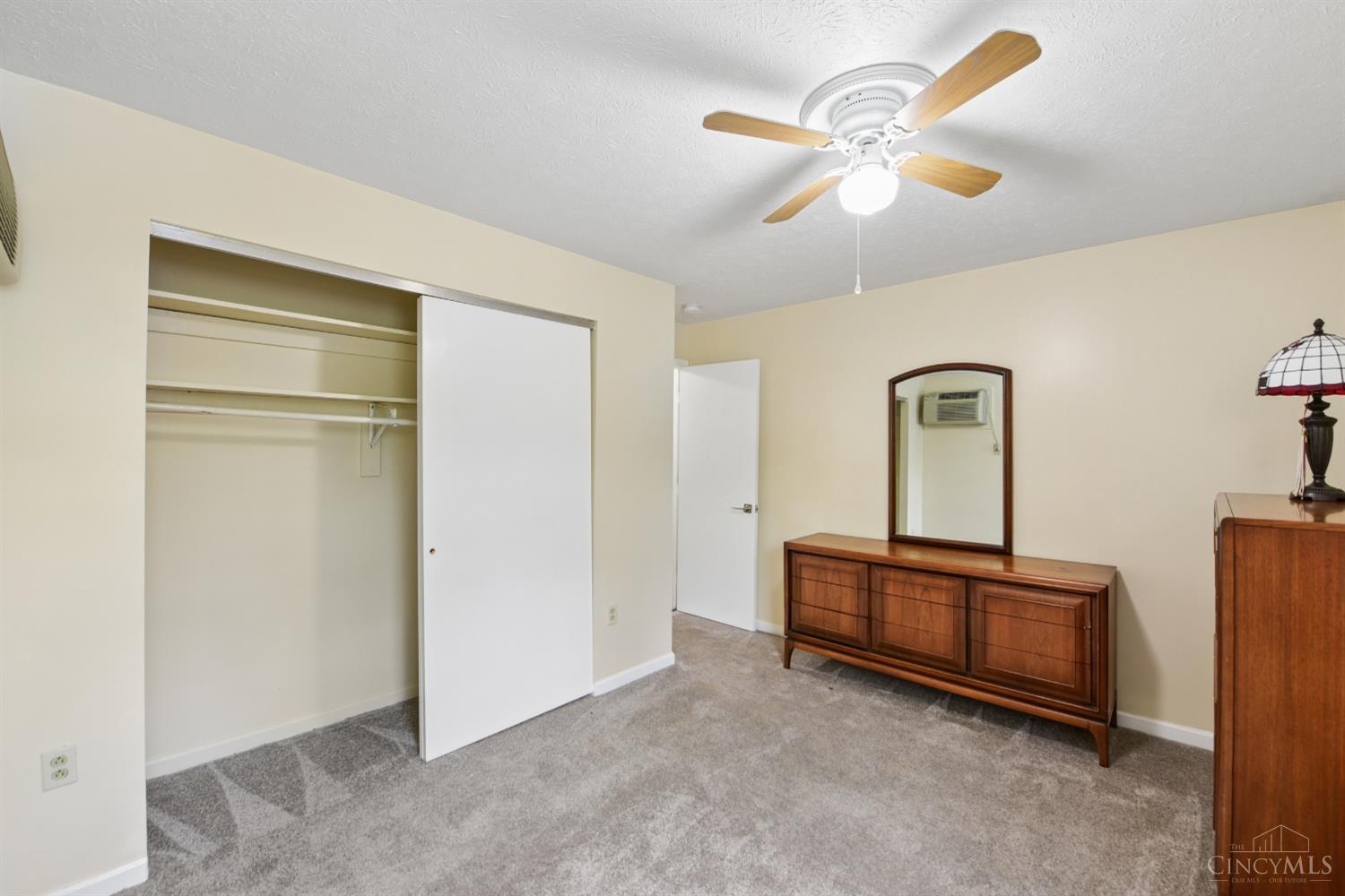 4808 Chalet Drive 1106