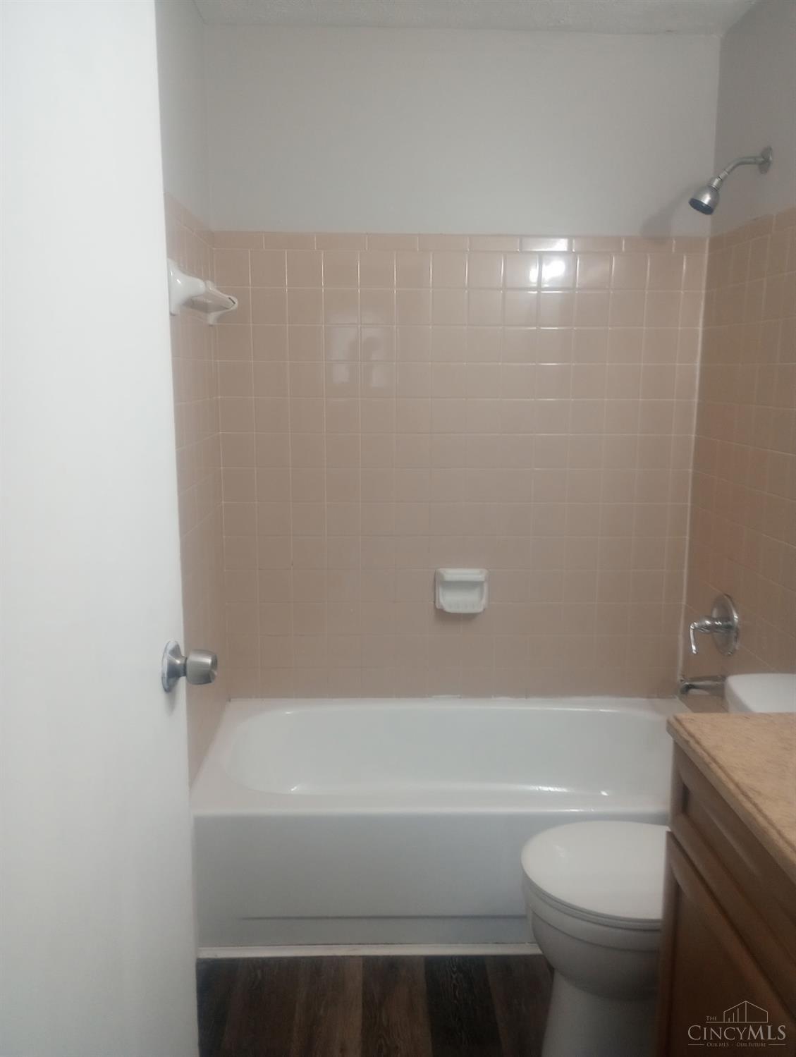 7217 Creekview Drive