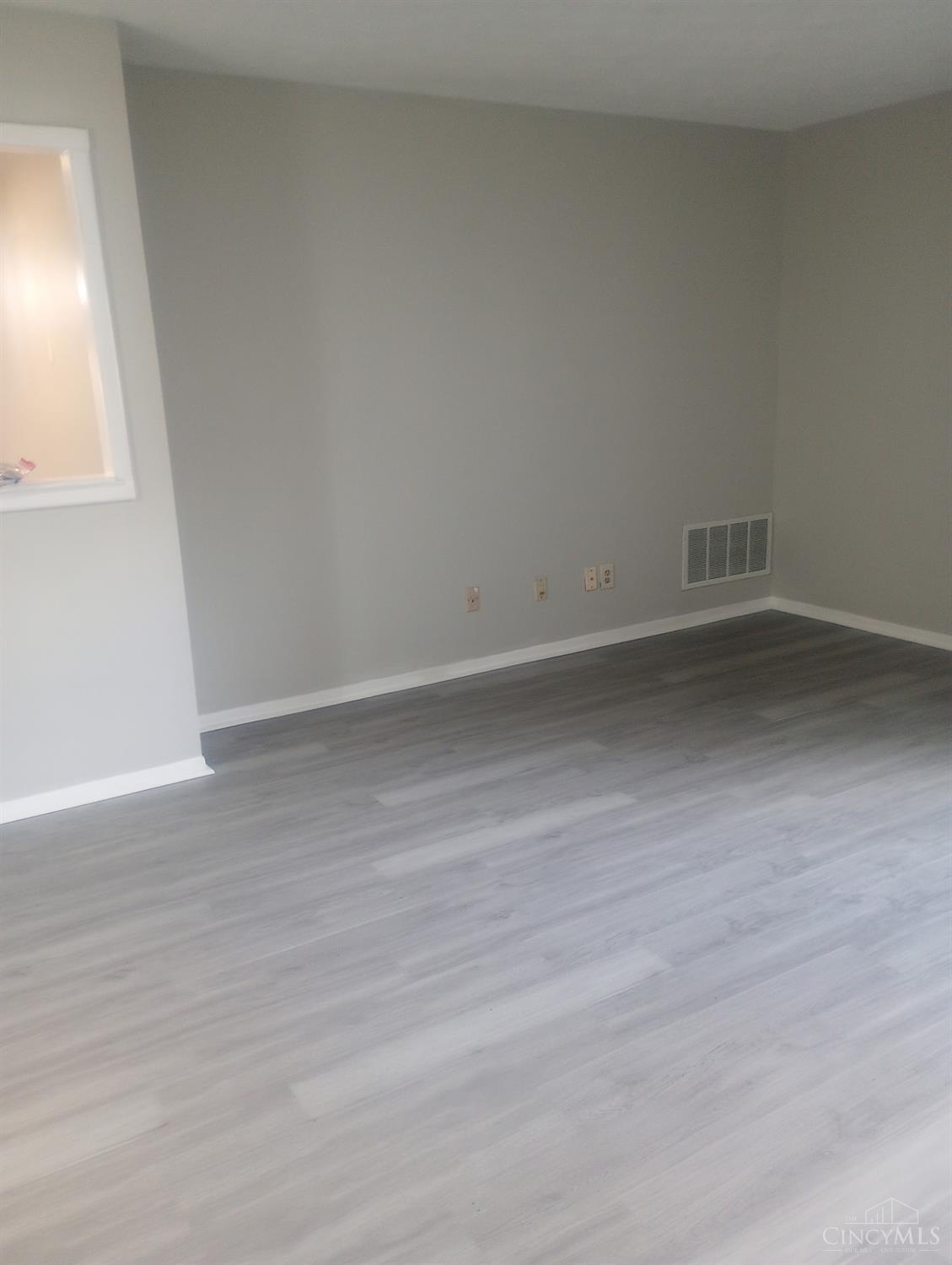 7217 Creekview Drive