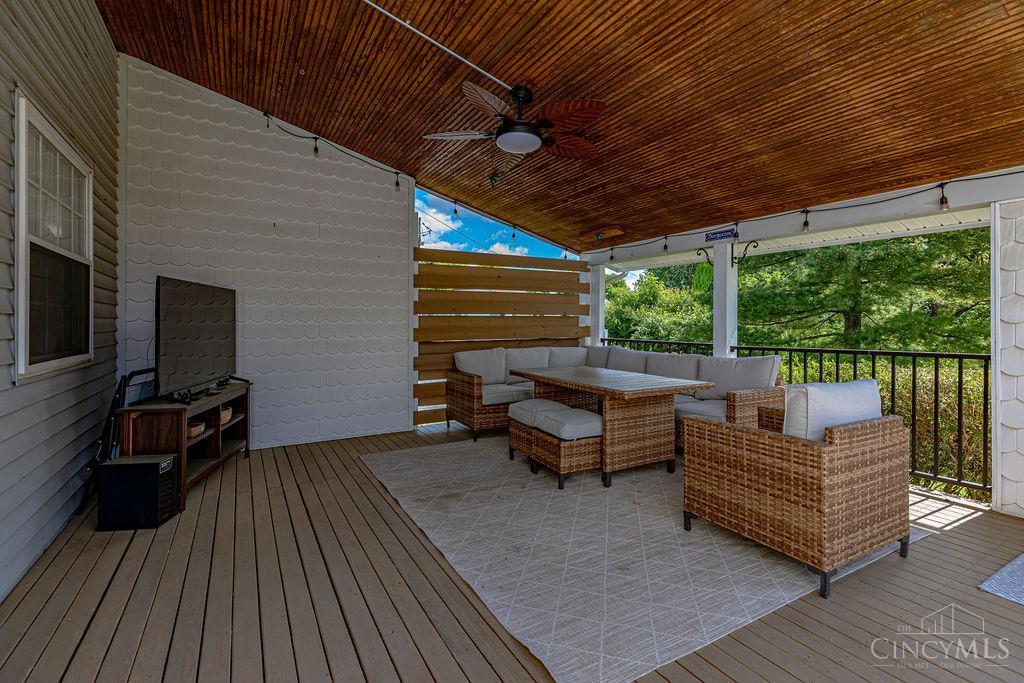 184 Spyglass Court