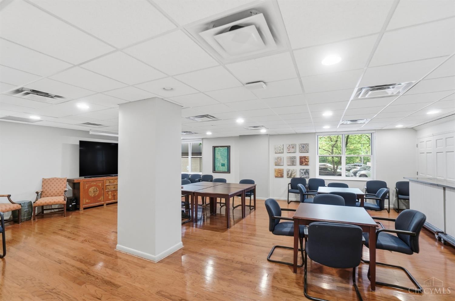 2444 Madison Road 408