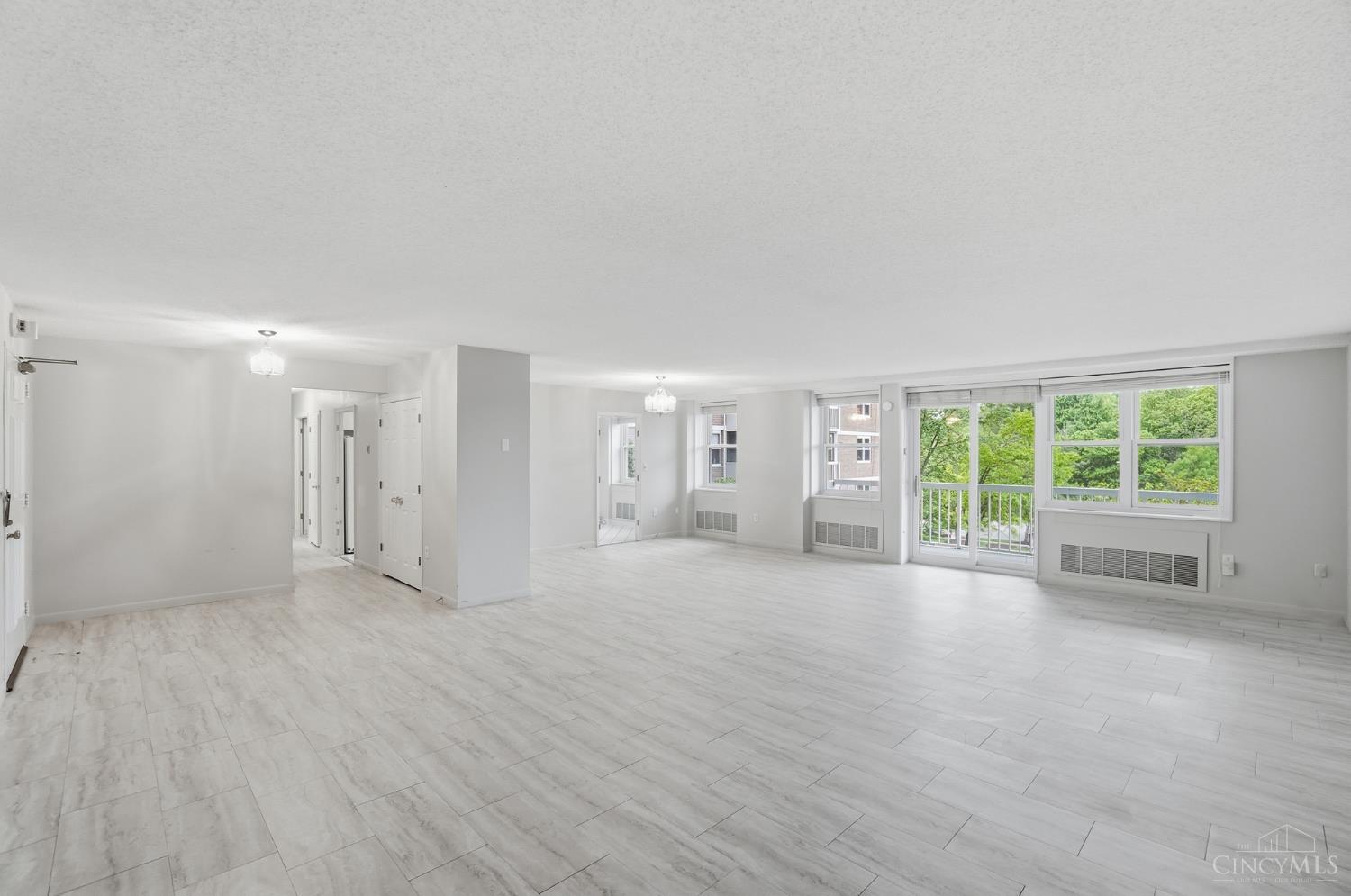 2444 Madison Road 408