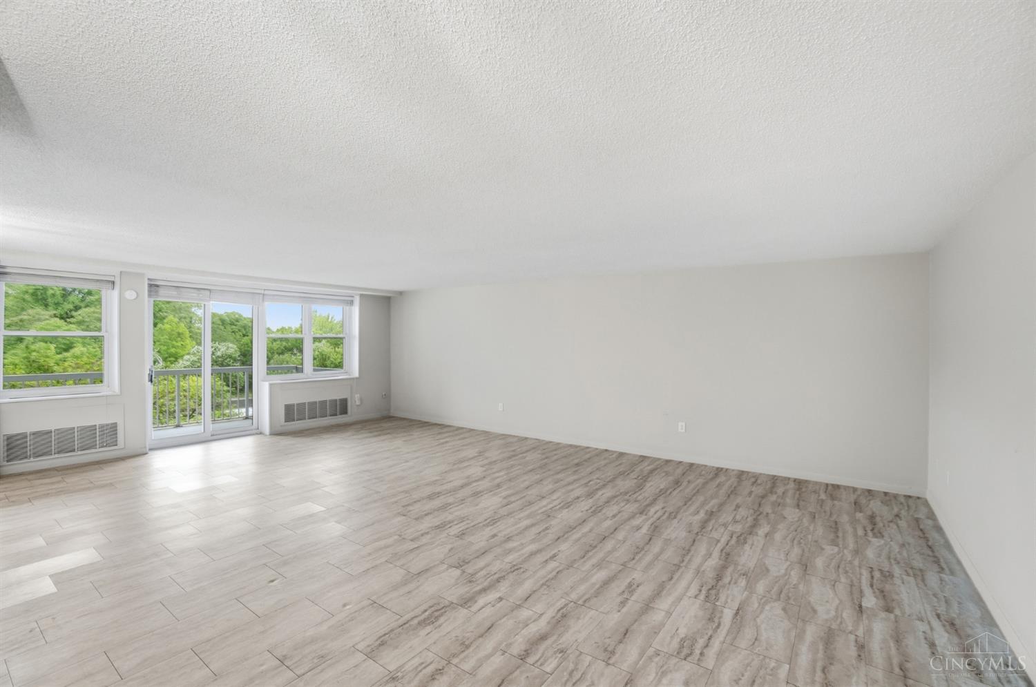 2444 Madison Road 408