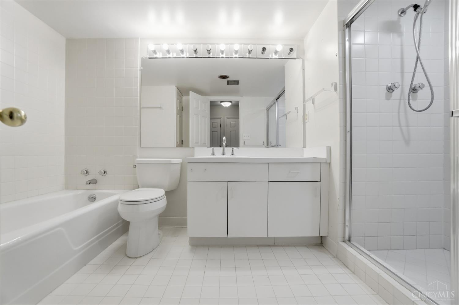 2444 Madison Road 408