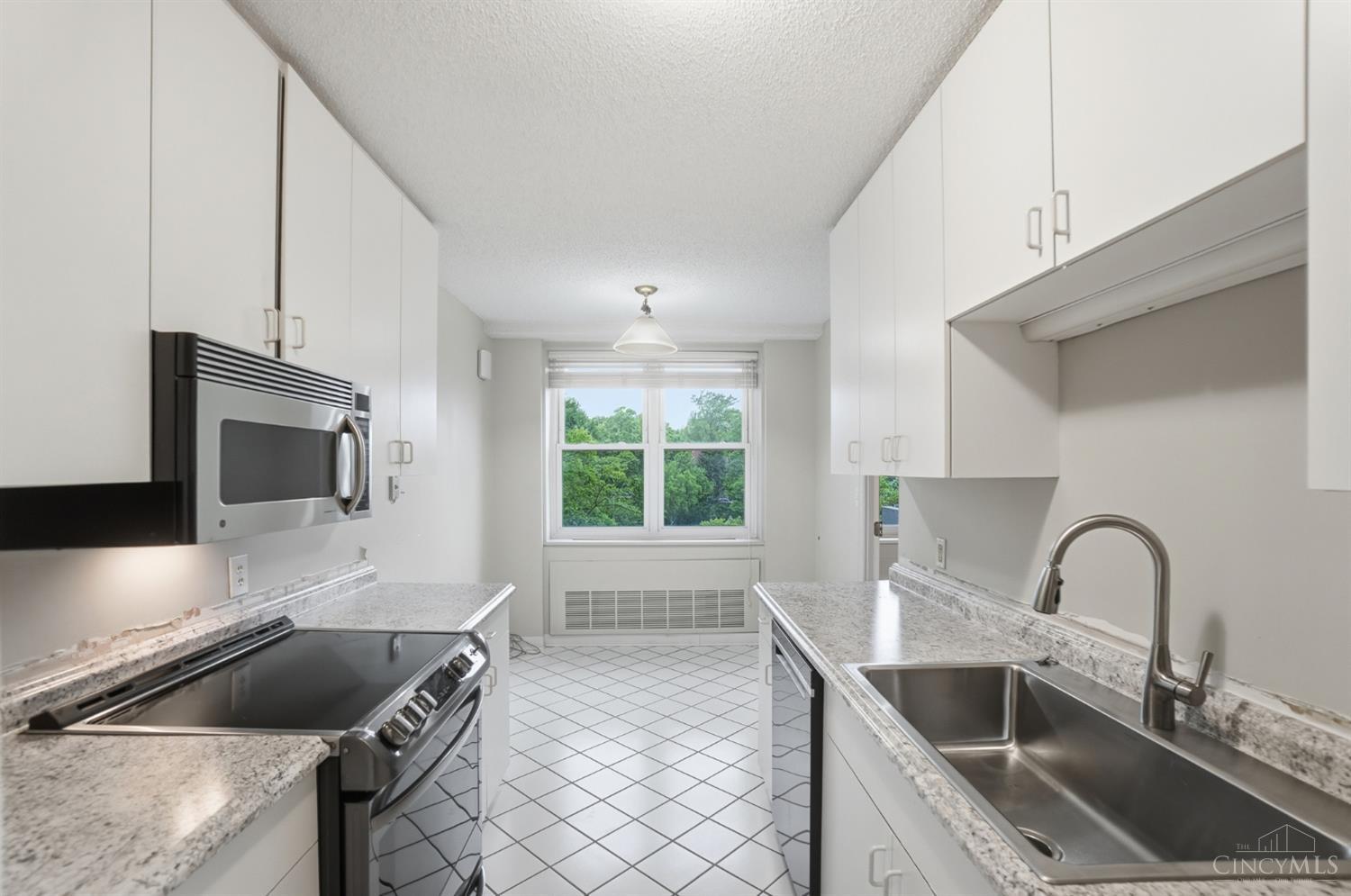 2444 Madison Road 408