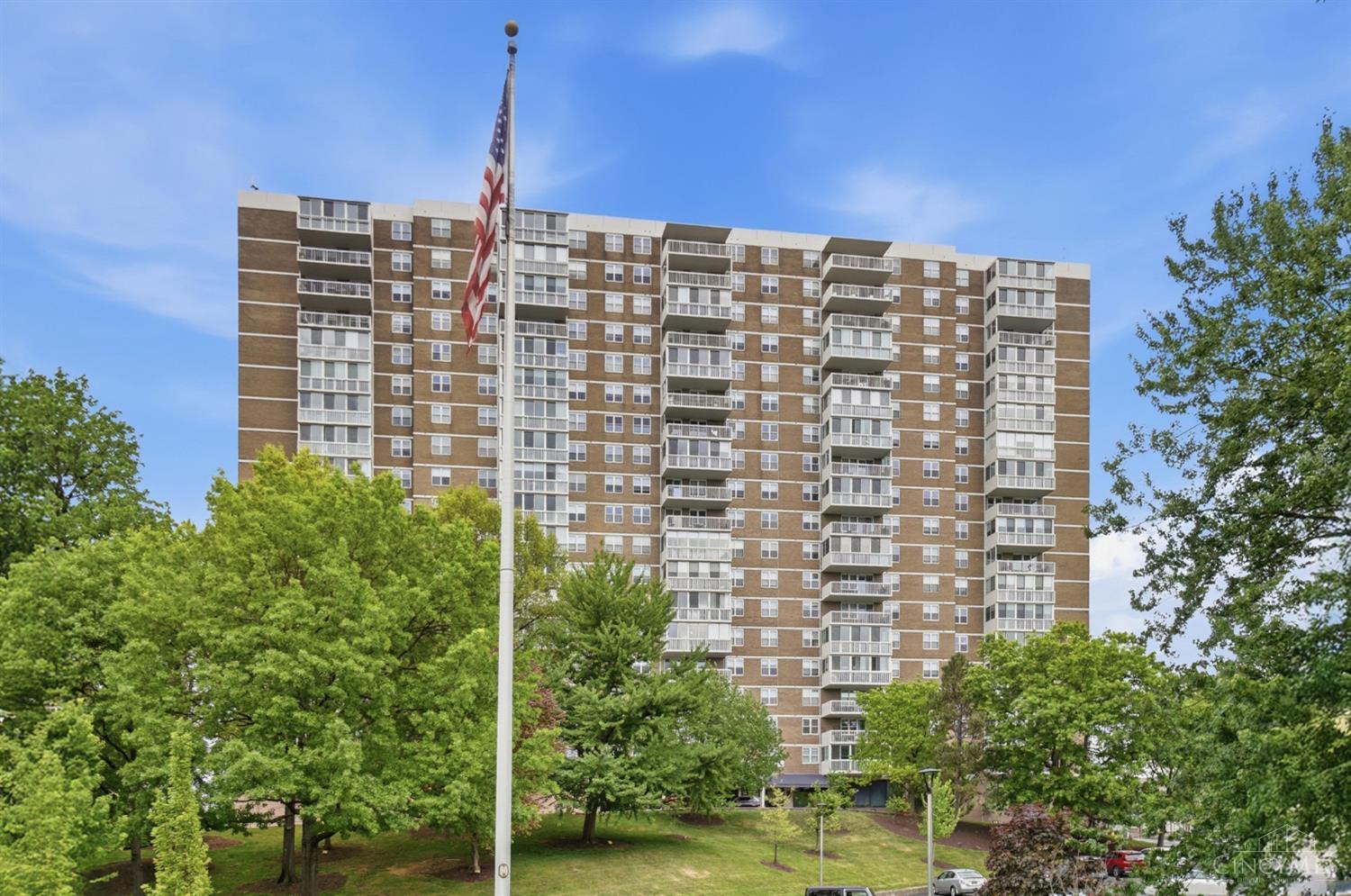 2444 Madison Road 408