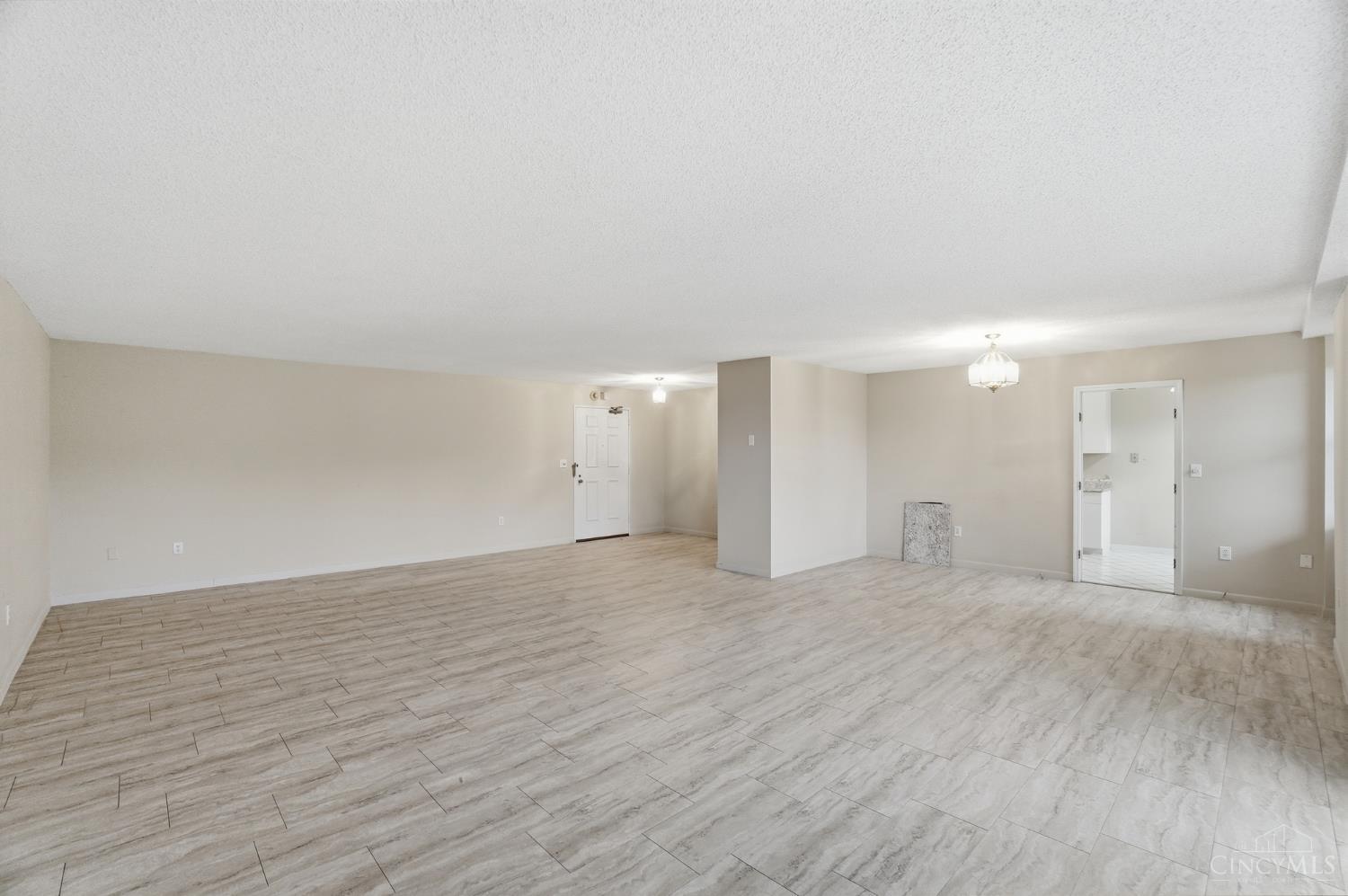 2444 Madison Road 408