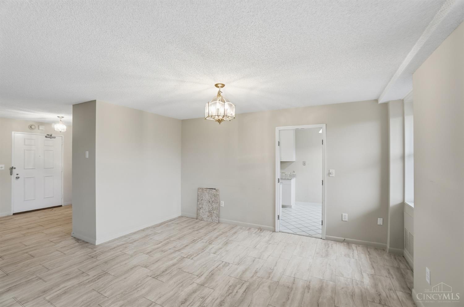 2444 Madison Road 408