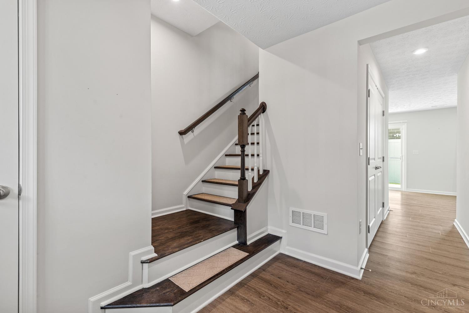 22 Wentworth Lane
