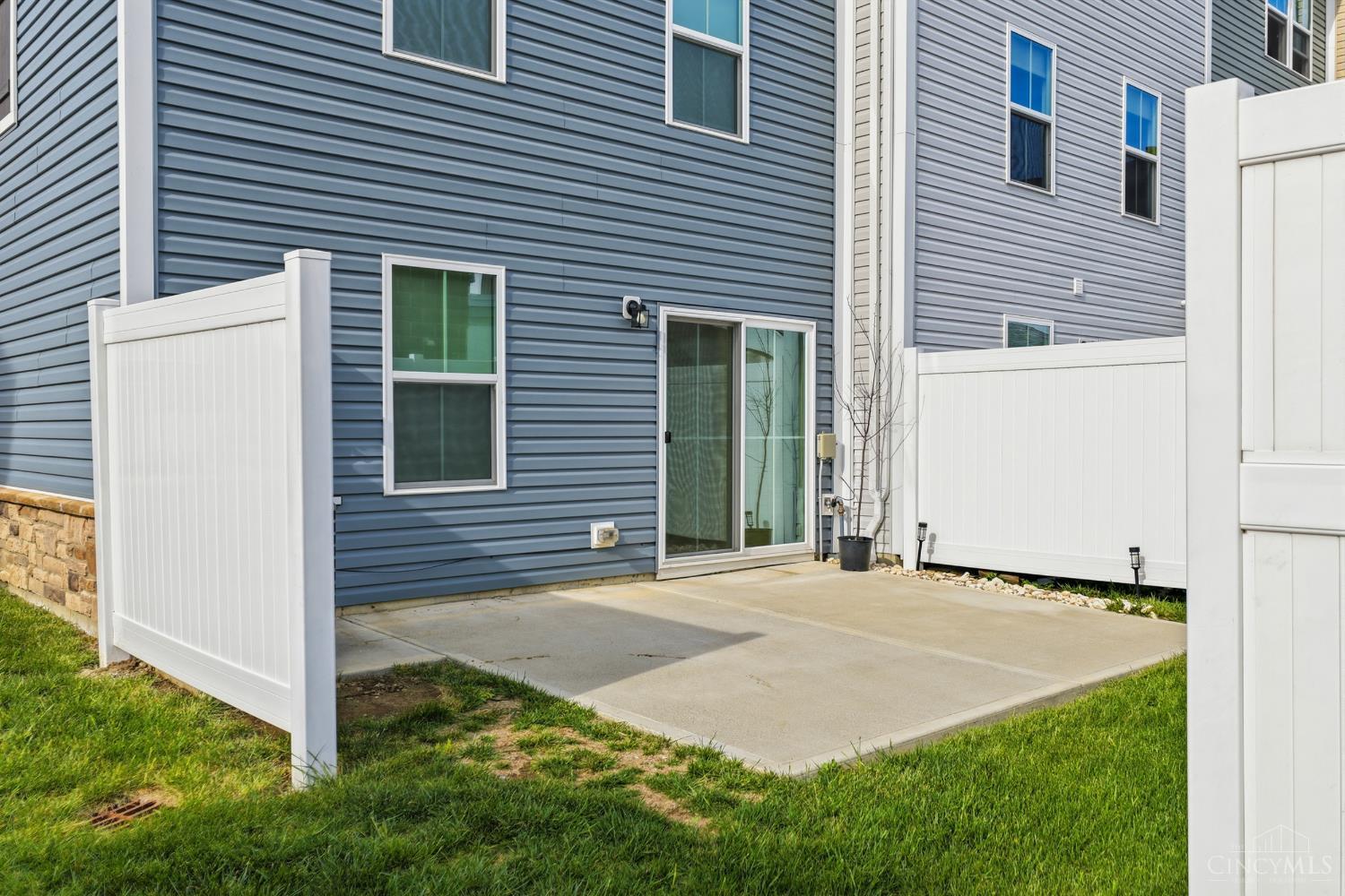 22 Wentworth Lane