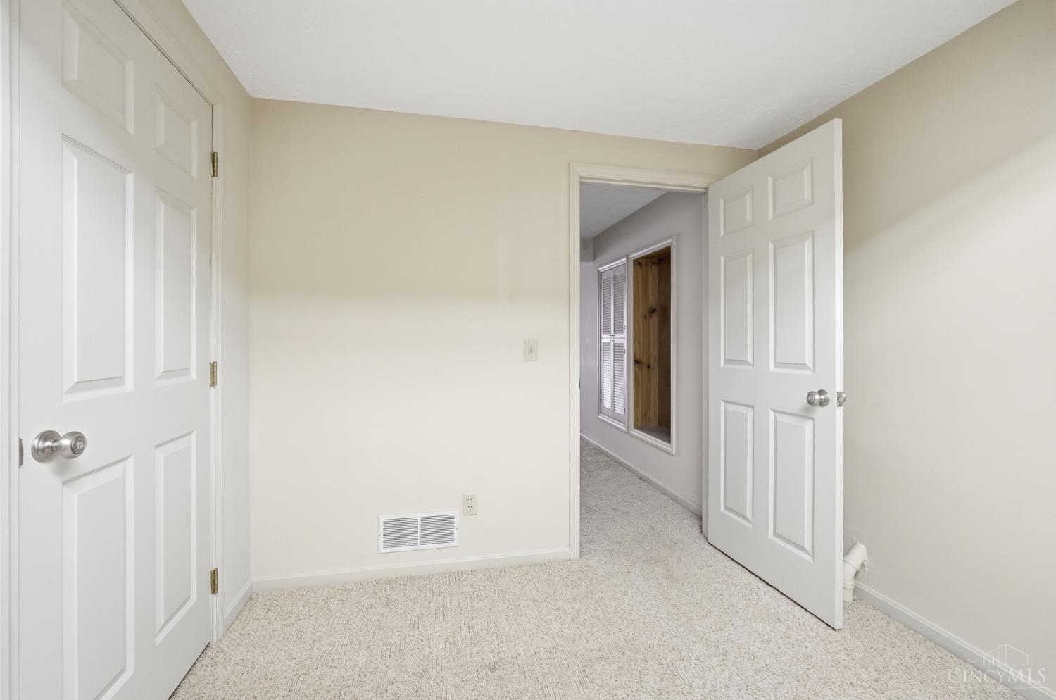 3040 Country Woods Lane 13