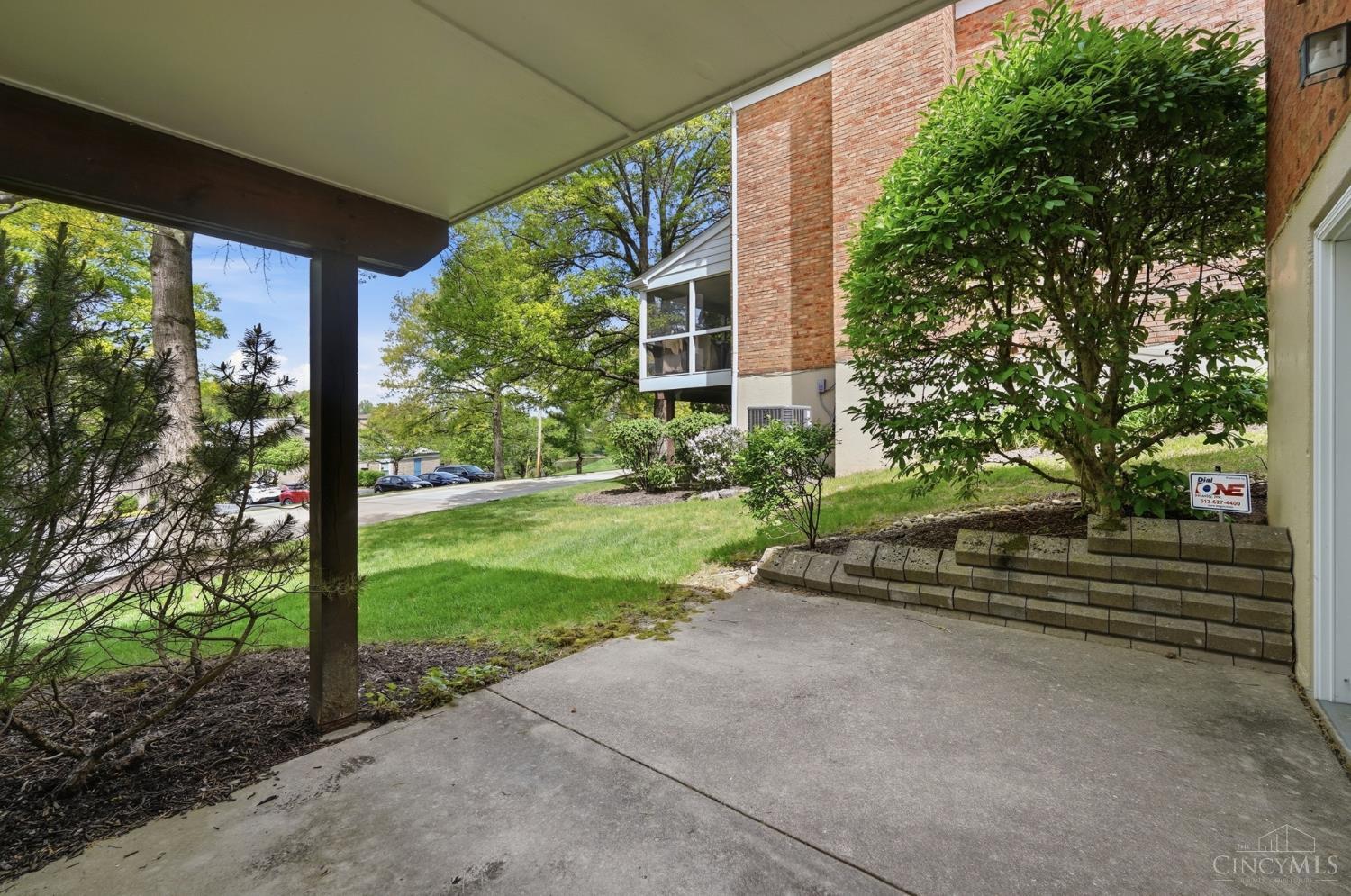 3040 Country Woods Lane 13