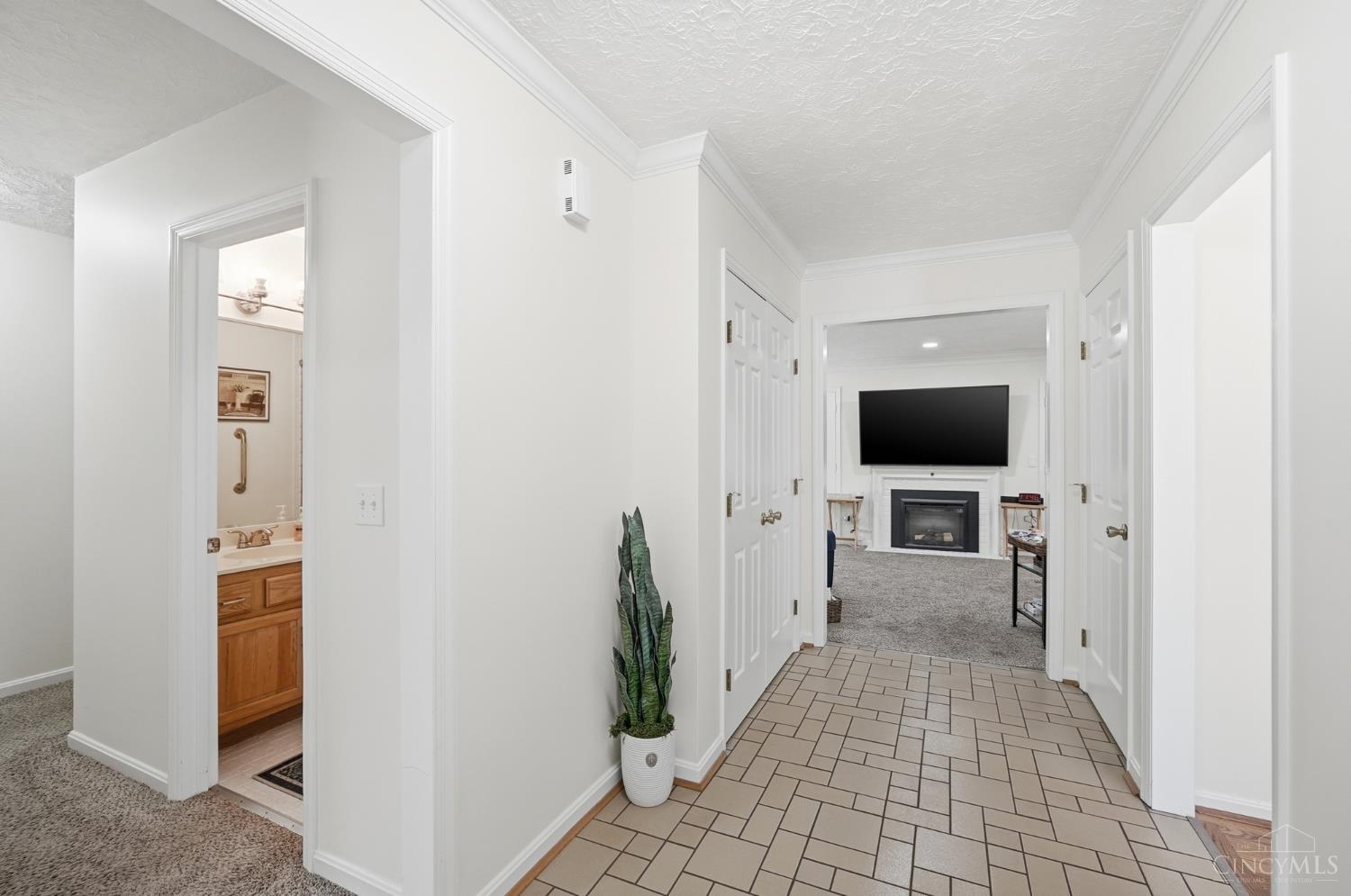 3040 Country Woods Lane 13