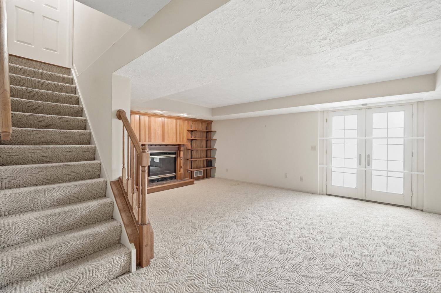 3040 Country Woods Lane 13