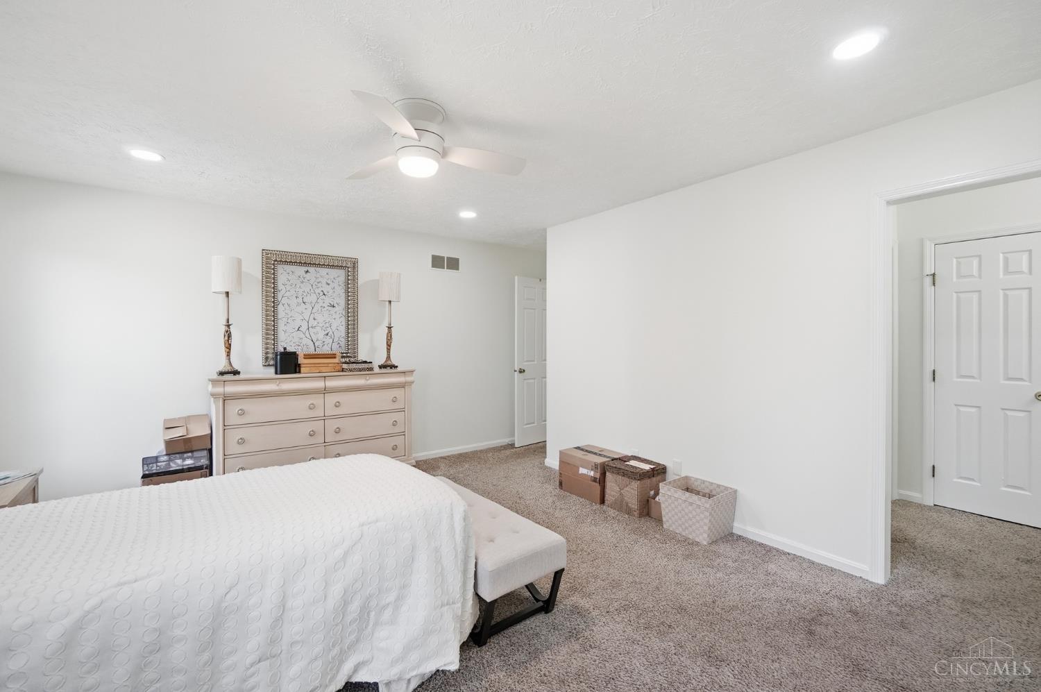 3040 Country Woods Lane 13