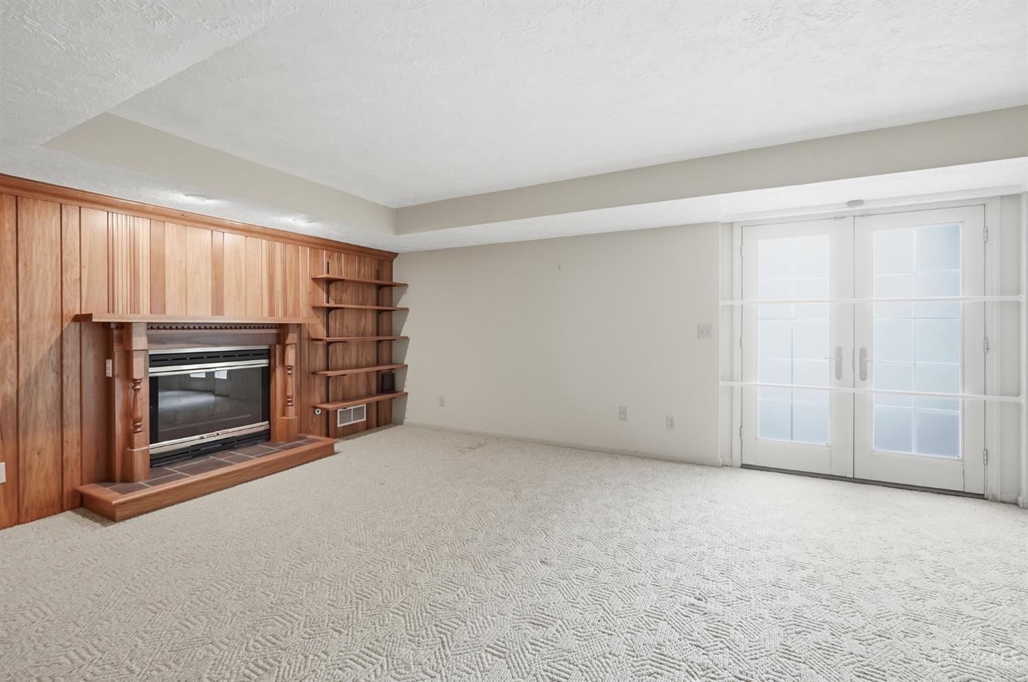 3040 Country Woods Lane 13