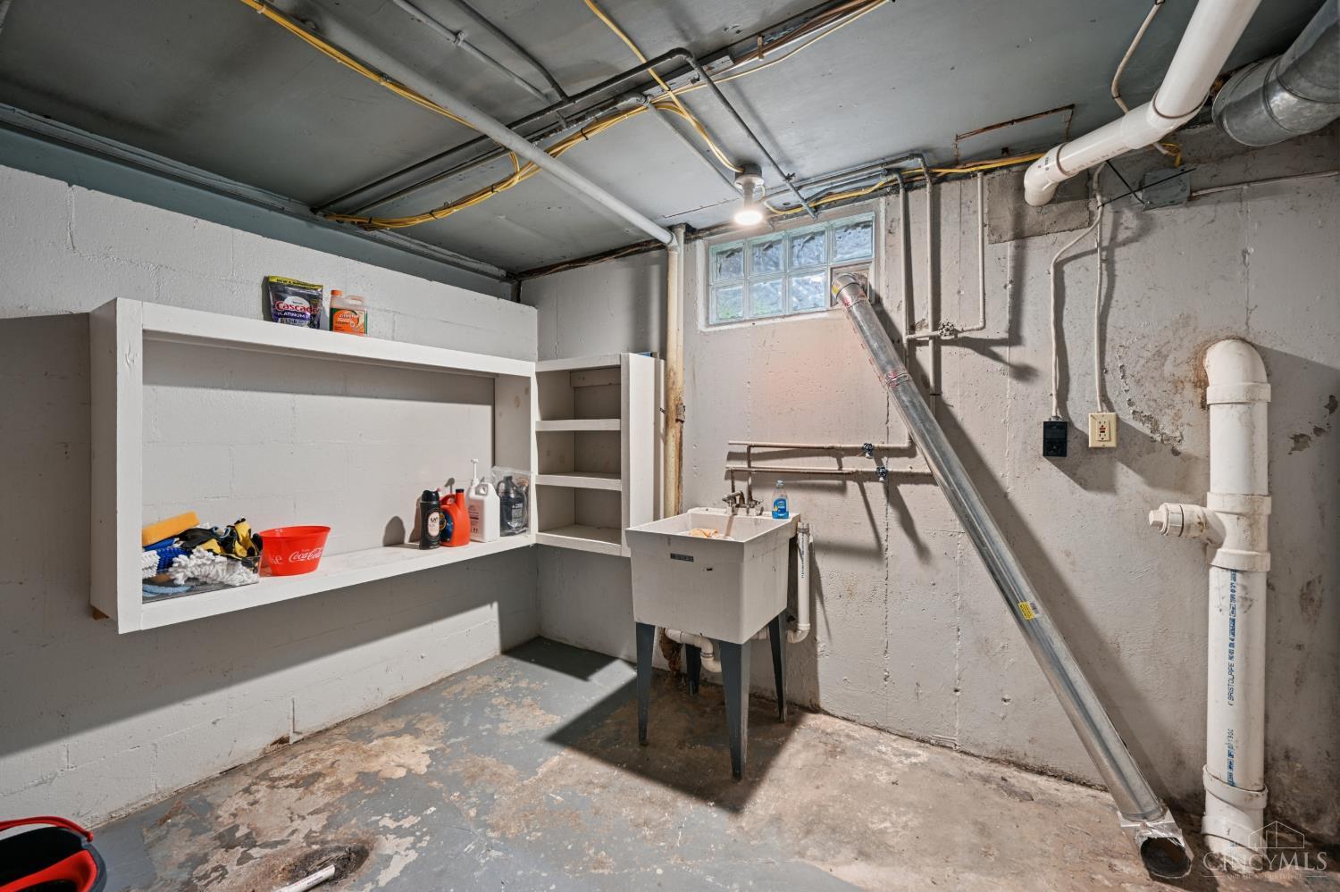 3395 Ault View Avenue