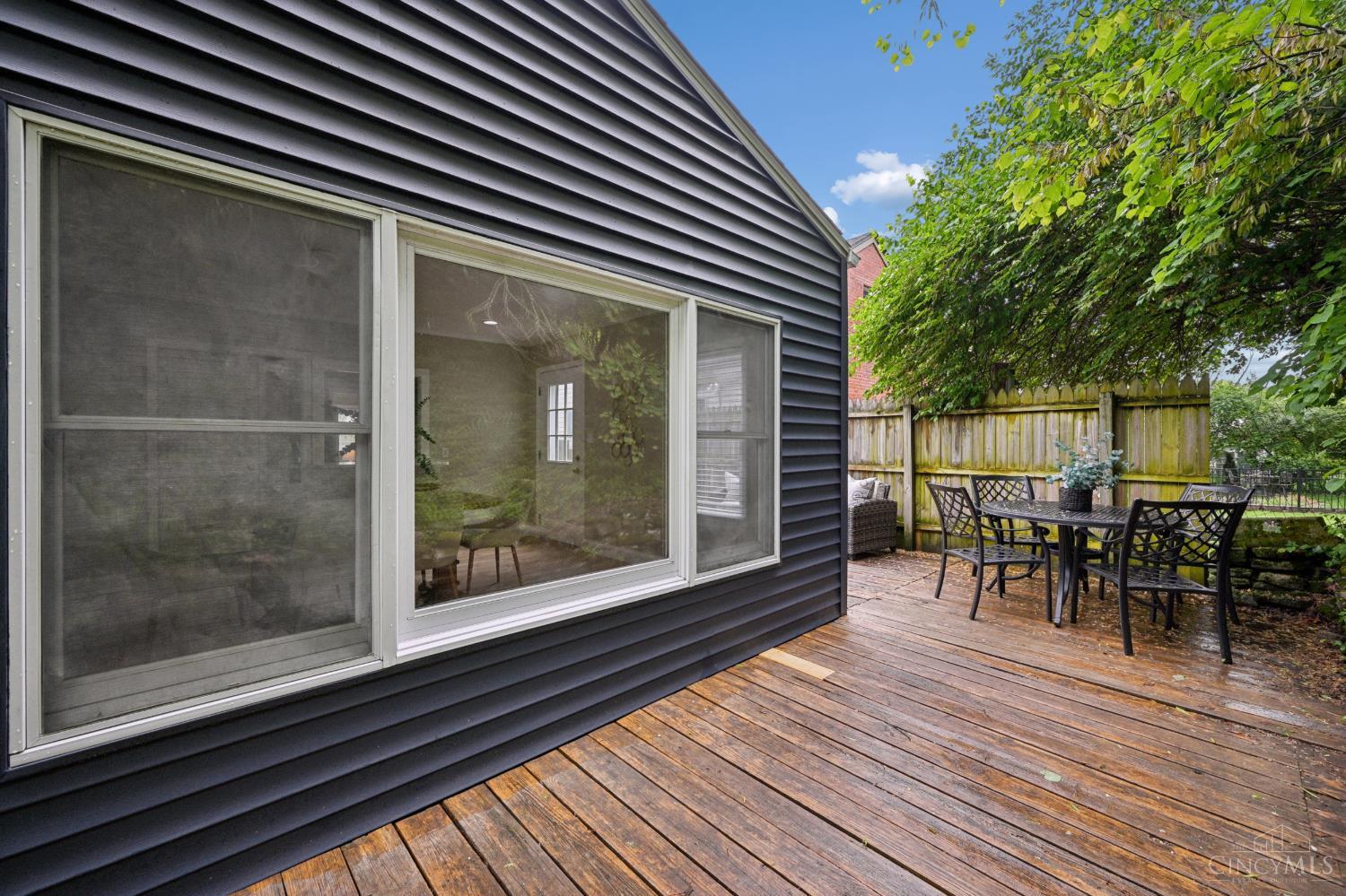 3395 Ault View Avenue