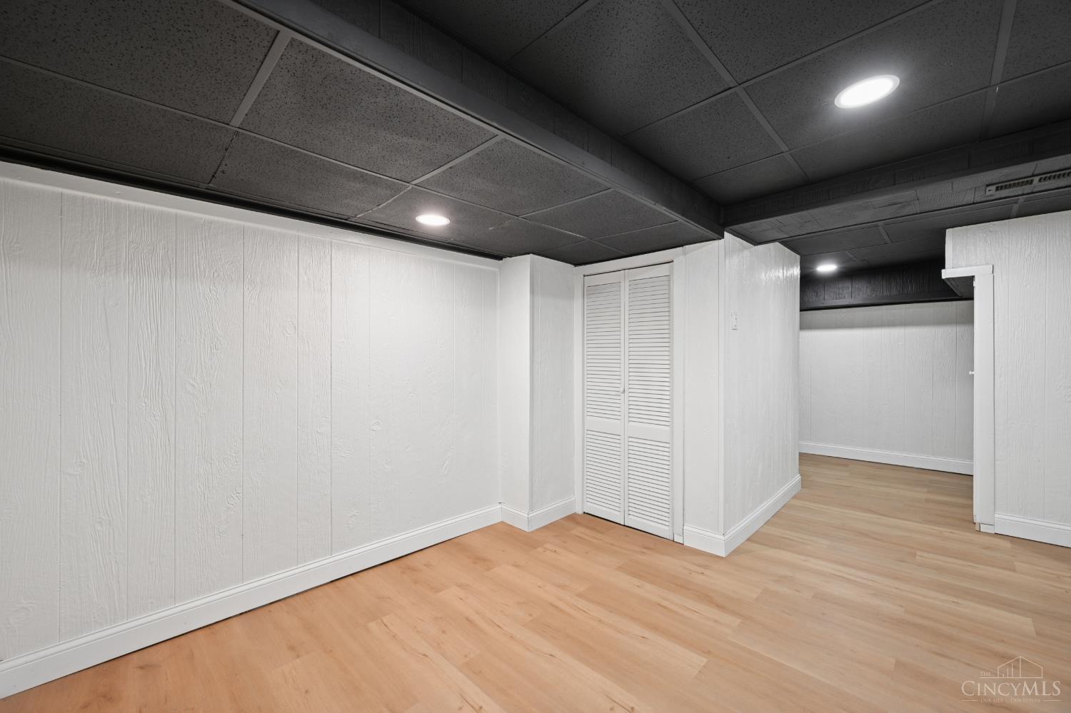 3395 Ault View Avenue