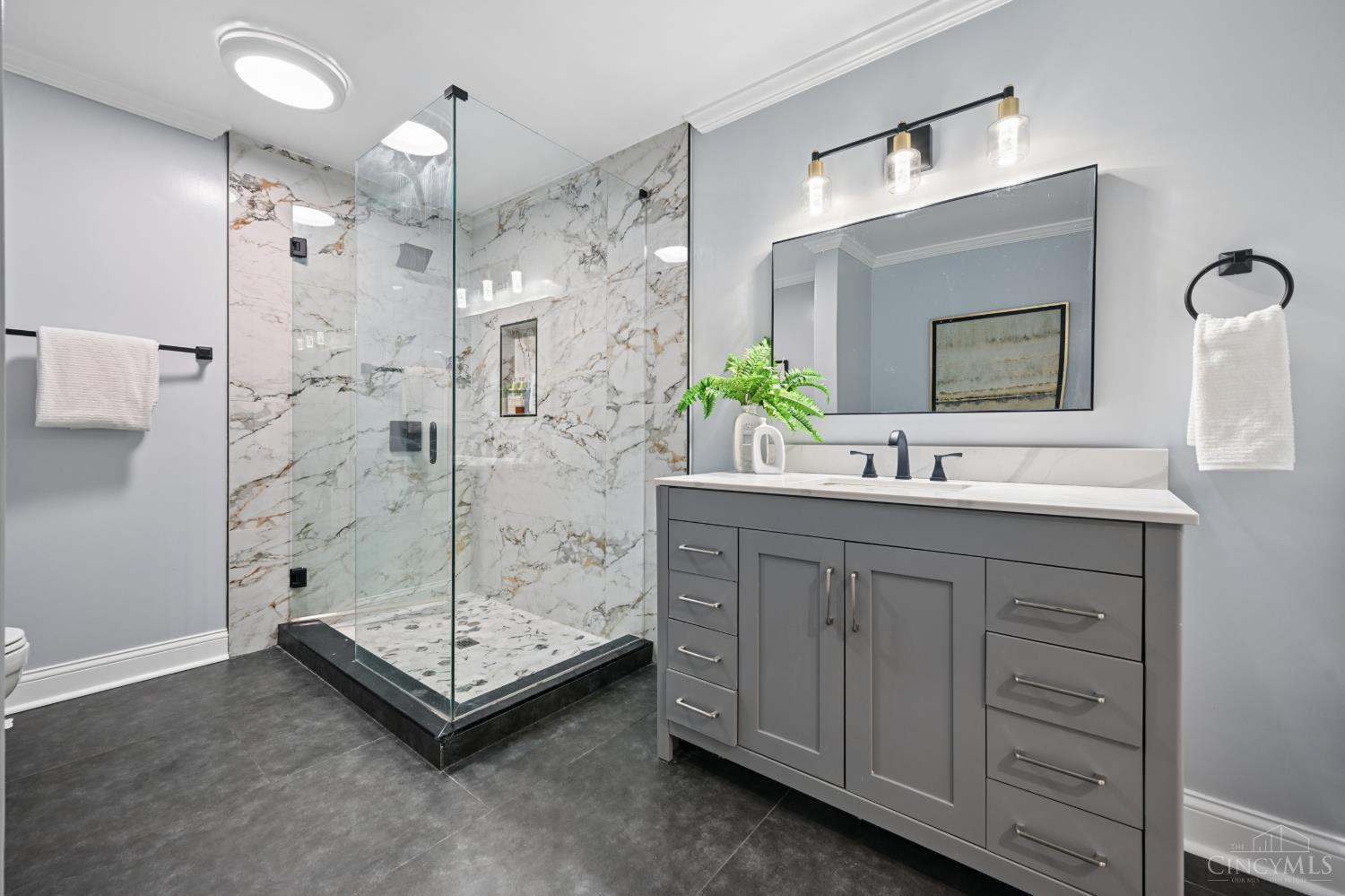 3395 Ault View Avenue