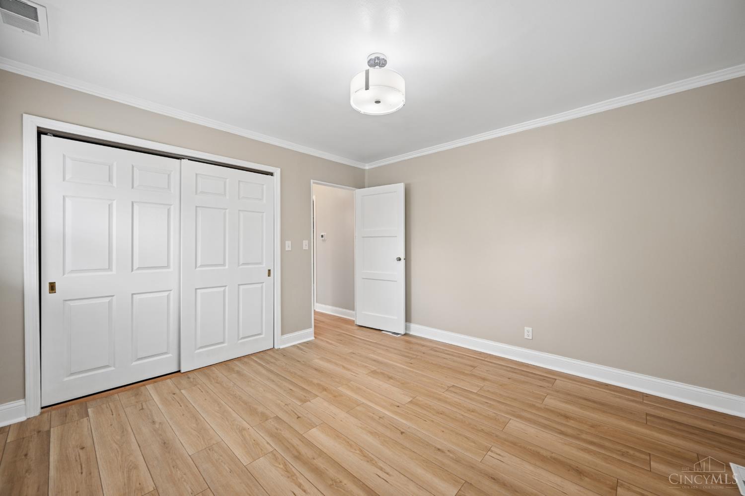 3395 Ault View Avenue