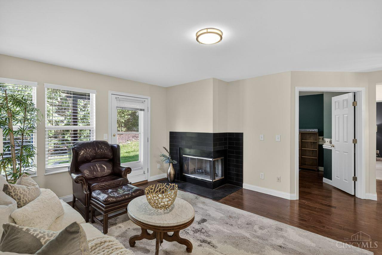 9940 Shorewood Lane