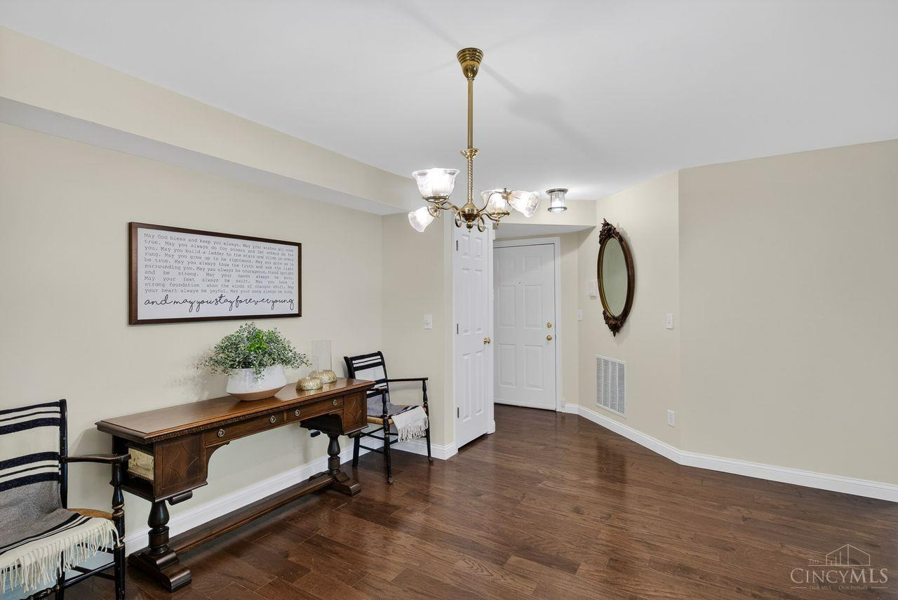 9940 Shorewood Lane