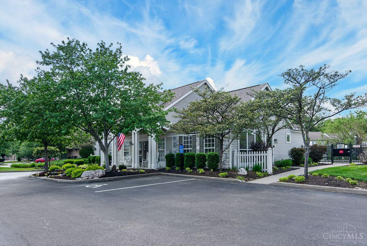 9940 Shorewood Lane